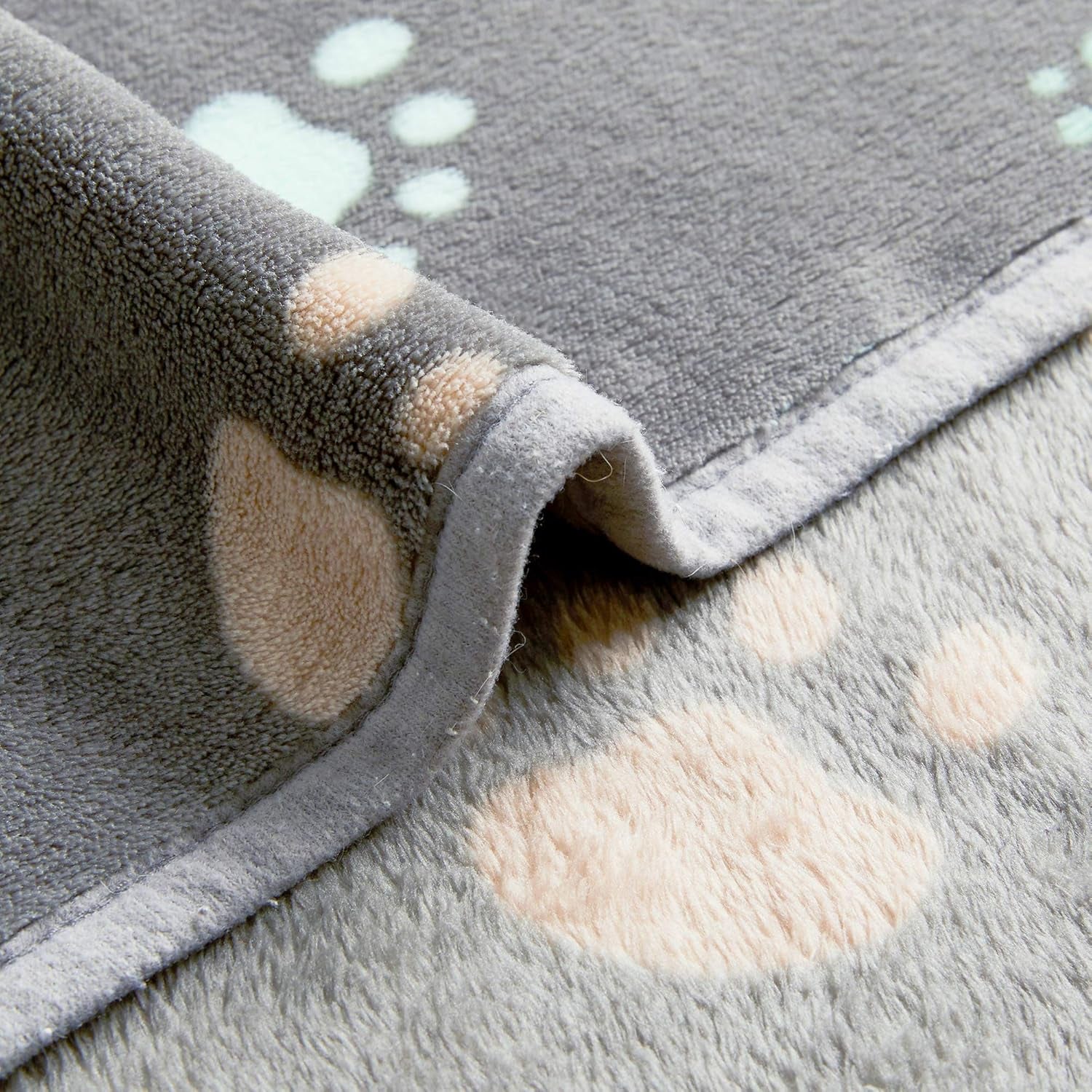 350 Gsm-Super Soft and Premium Fuzzy Flannel Fleece Pet Dog Blanket, the Cute Print Design Washable Fluffy Blanket for Puppy Cat Kitten Indoor Outdoor, Grey, 40 X 32 Inches