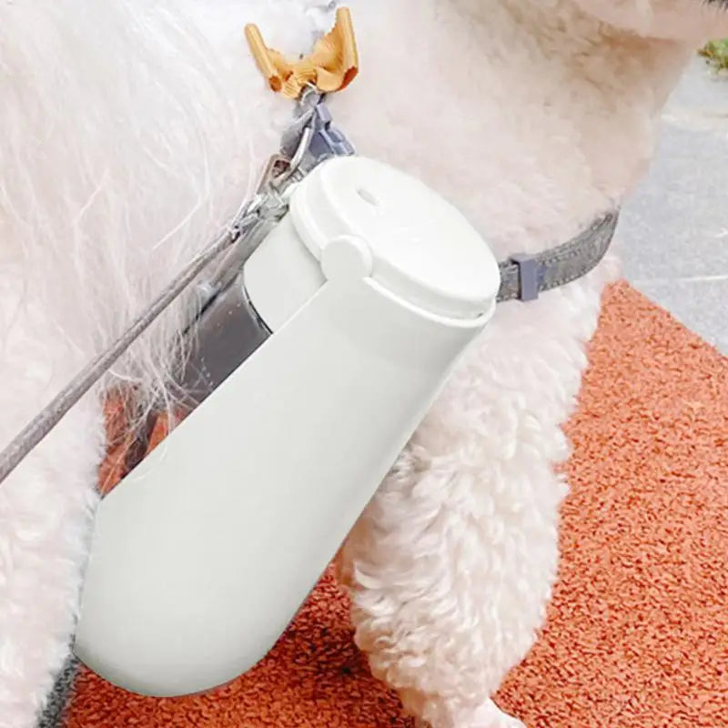 Dog Water Bottle Dispenser 450Ml Folding Drink Bowl Dispenser for Dogs Leak-Proof Portable Dog Water Bottle Pet Dog Feed Bottle